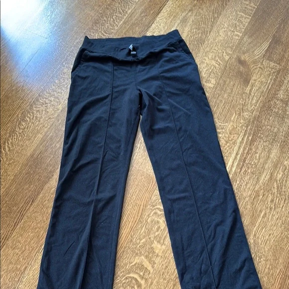 Vuori Black Womens Pants Size Small - Picture 3 of 4